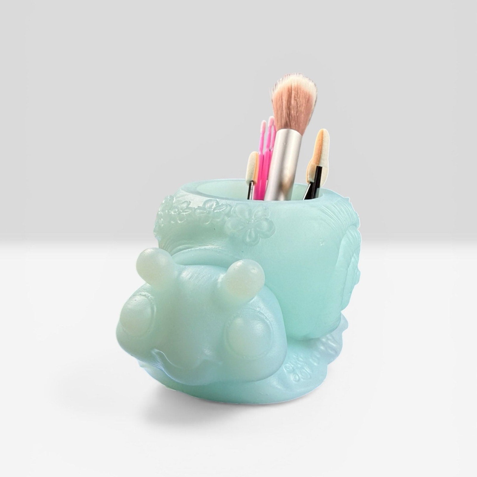Snail Makeup Brush Holder Resin Organizer Cute Vanity Cup