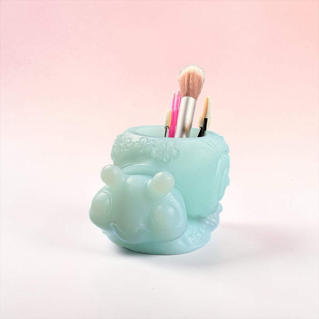 Snail Makeup Brush Holder Resin Organizer Cute Vanity Cup