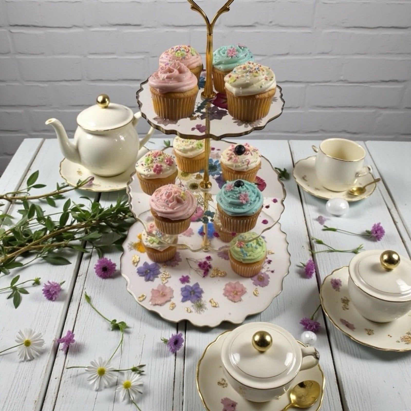Handmade Pressed Flower Resin 3 Tier Tray Gold Tea Party Display—Forever Bloom