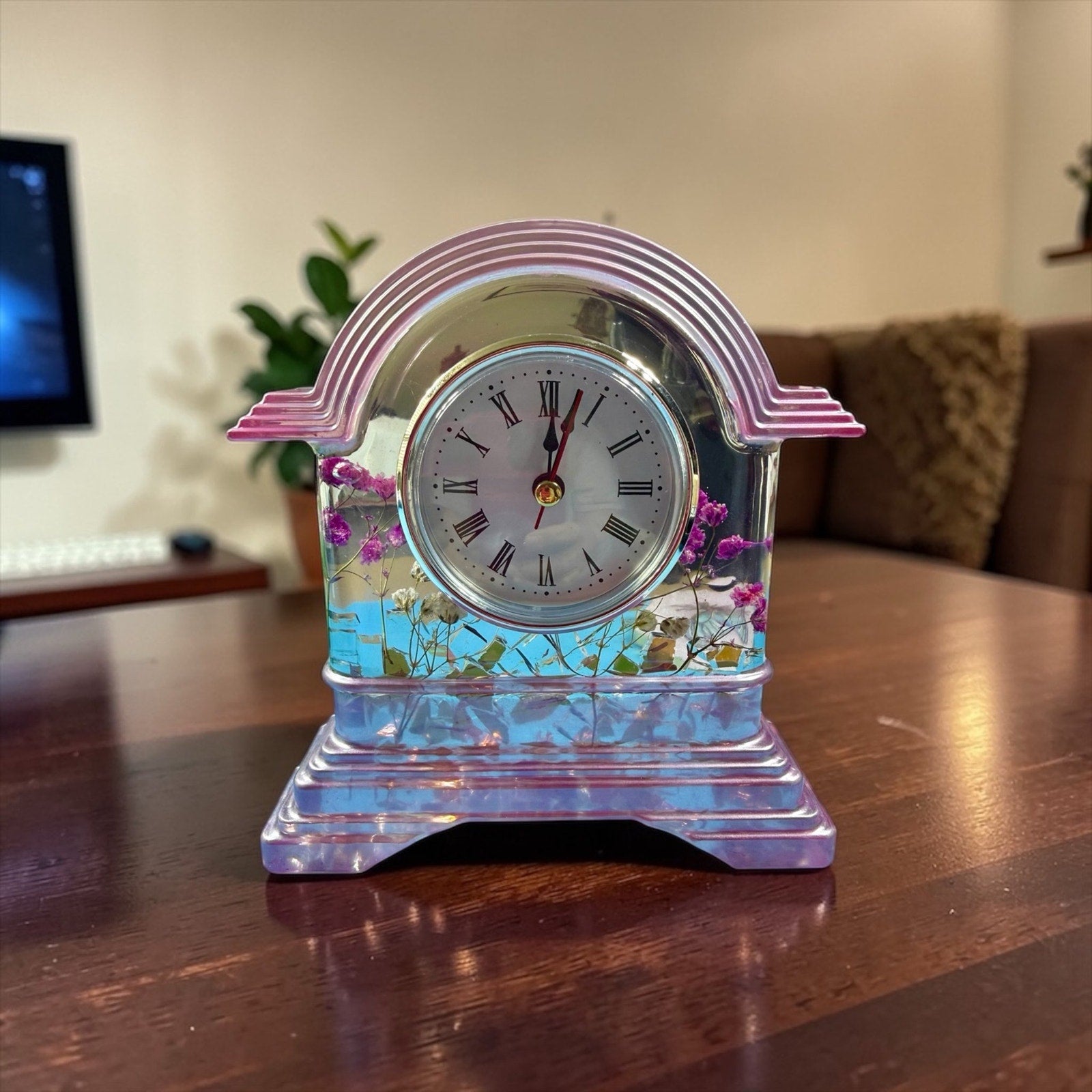 Handmade Epoxy Resin Floral Desk Clock Pressed Flowers Cottagecore Boho Decor